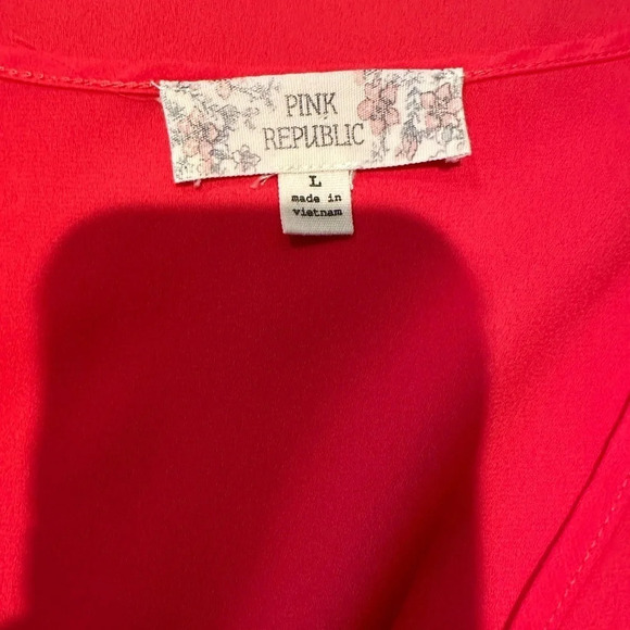 Pink Republic junior large cold shoulder pink top - Picture 7 of 7